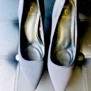 Pointed Black Stretch Simply Vera Wang Heels